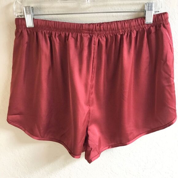Satin feel pj shorts soft silky dark red elastic waist - Picture 2 of 9